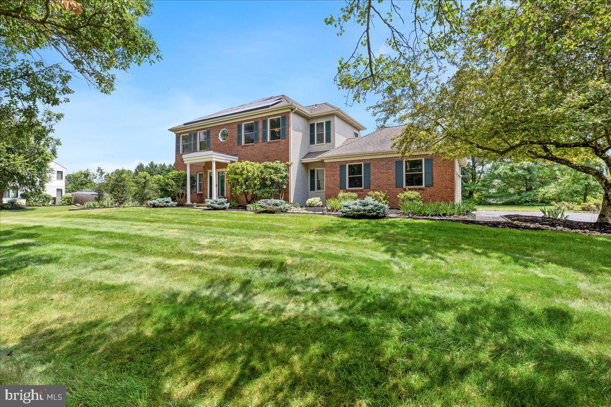 32 W KINCAID DRIVE