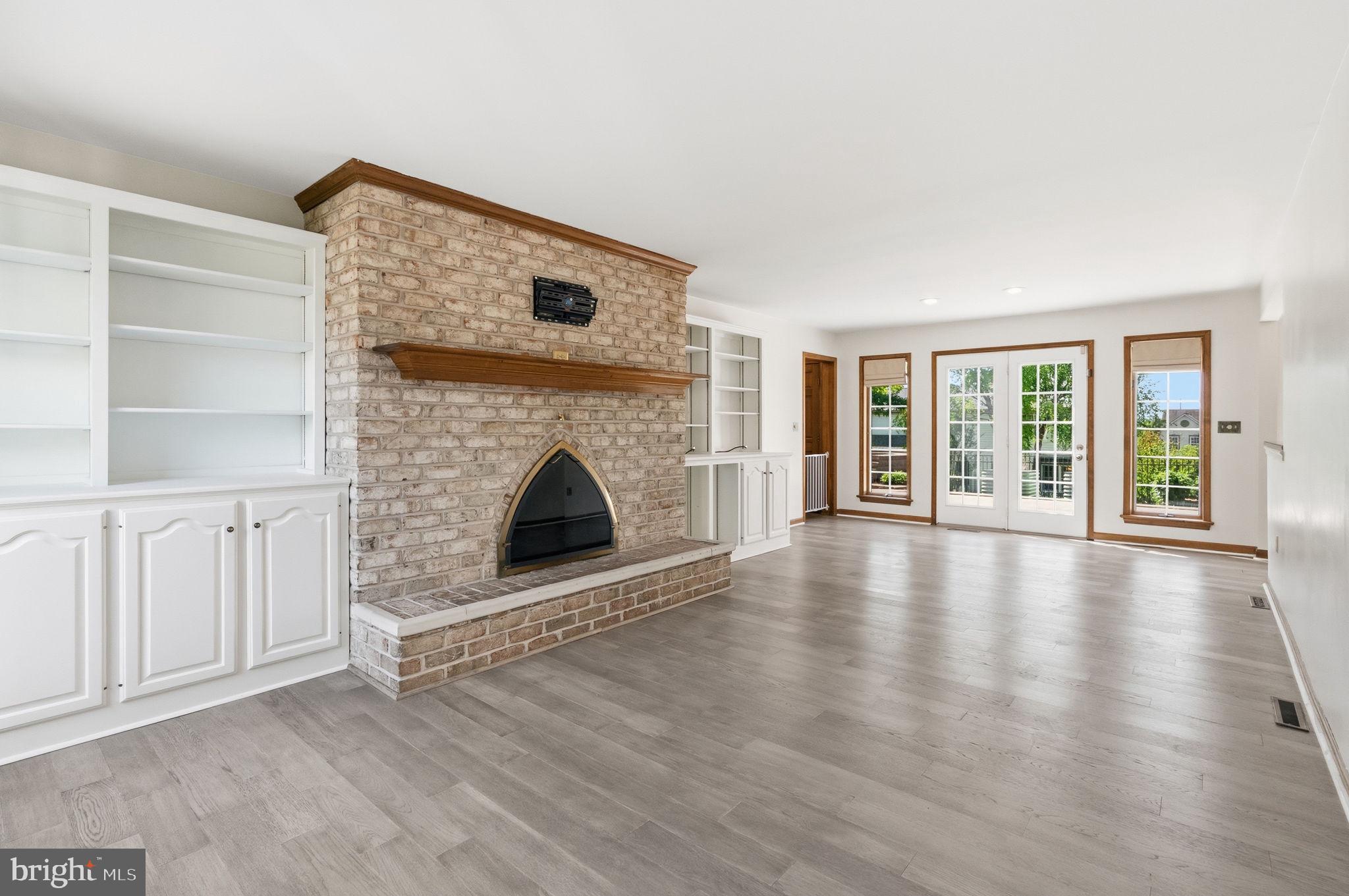 QUAIL HOLLOW - Residential