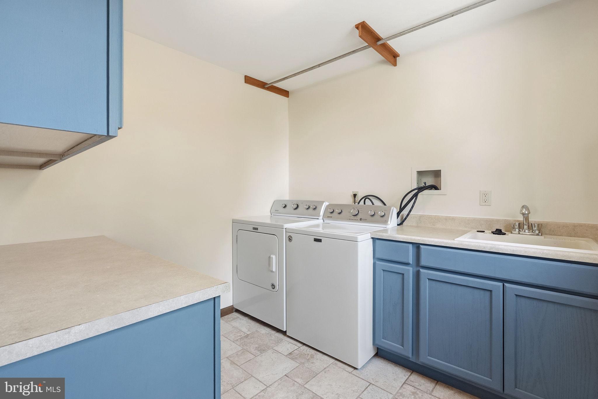 QUAIL HOLLOW - Residential