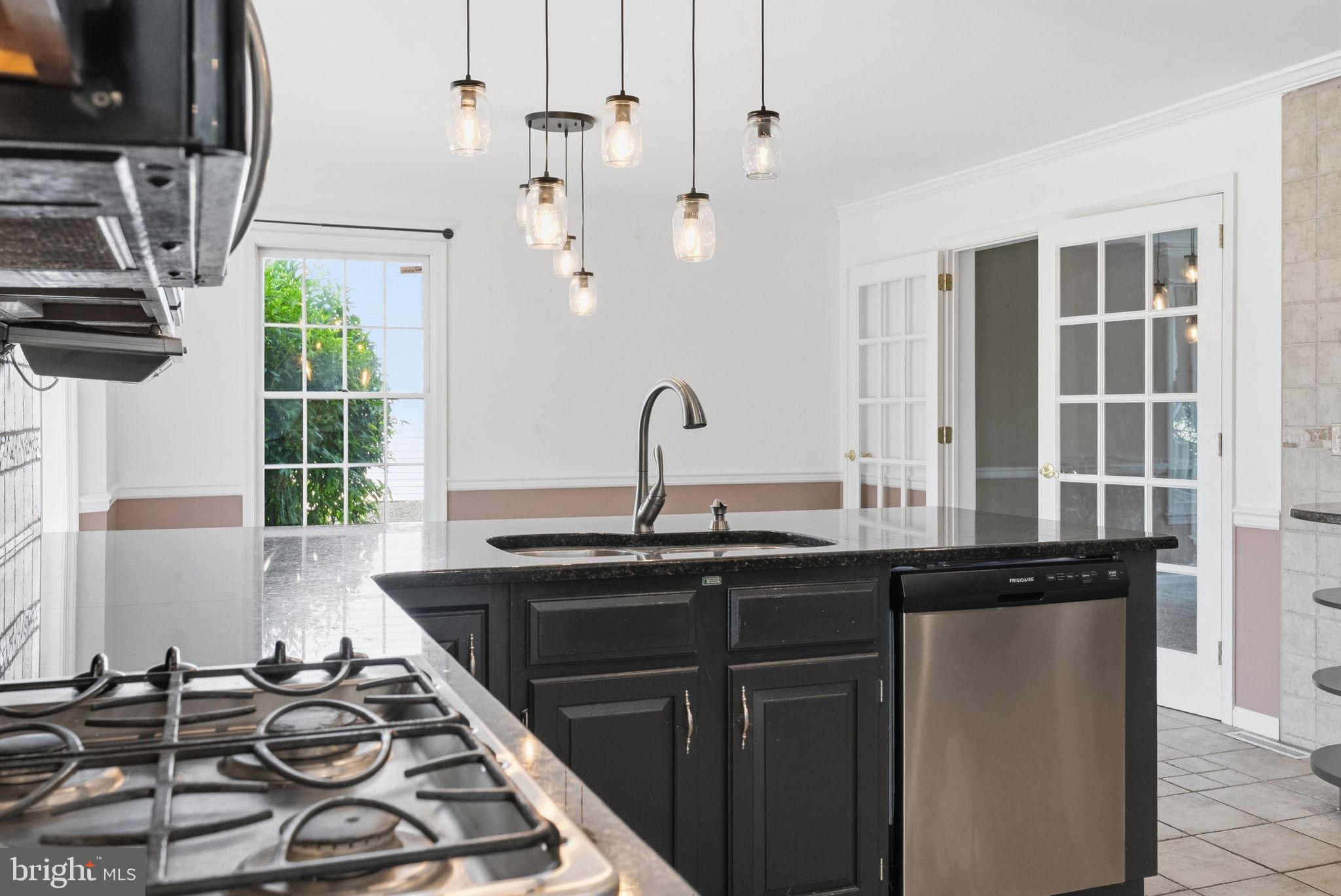 QUAIL HOLLOW - Residential