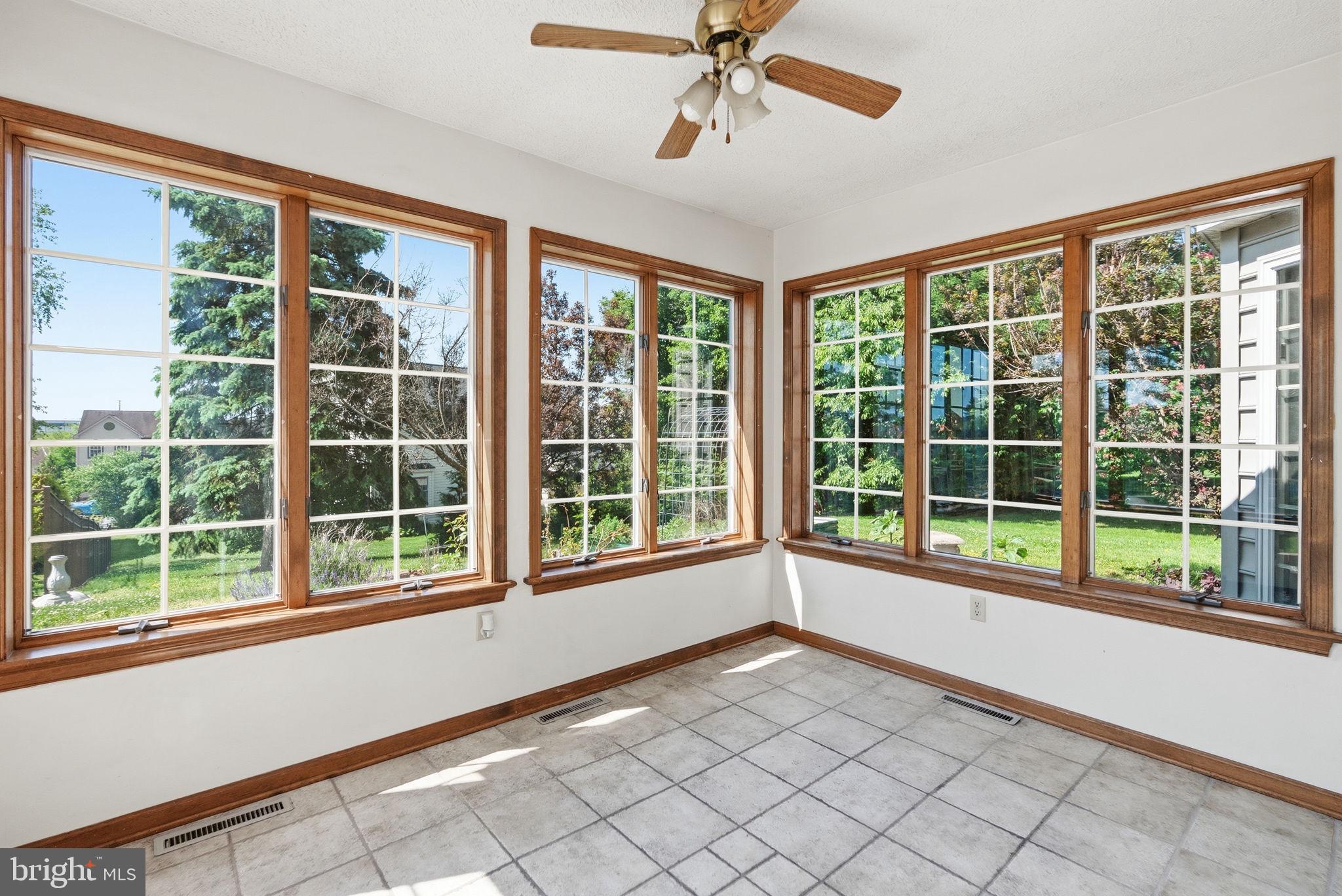 QUAIL HOLLOW - Residential