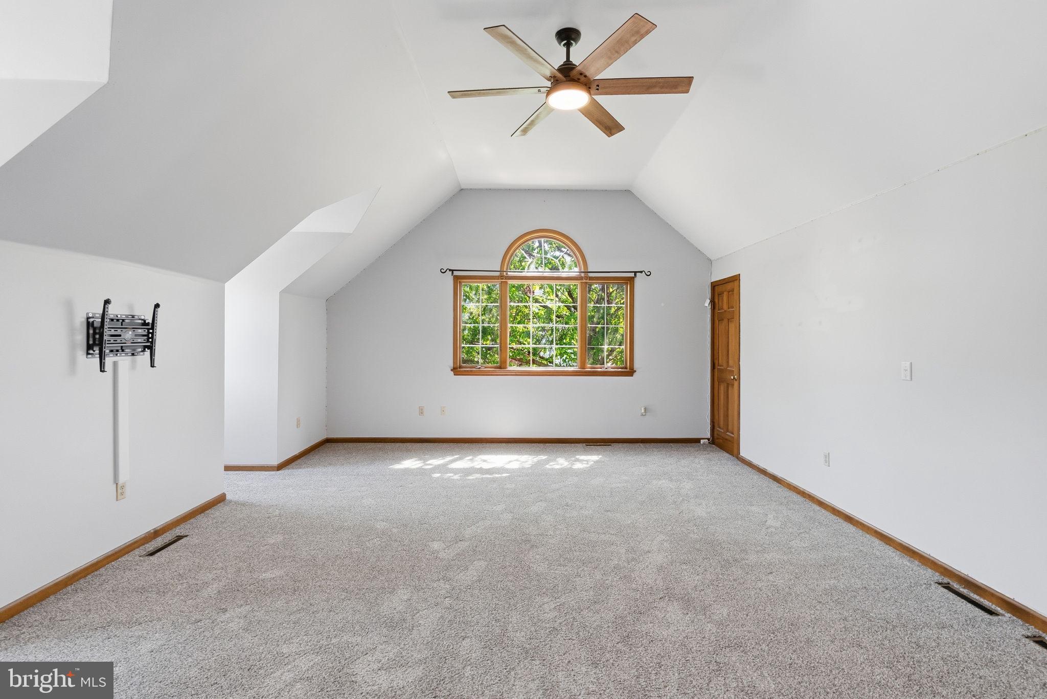 QUAIL HOLLOW - Residential