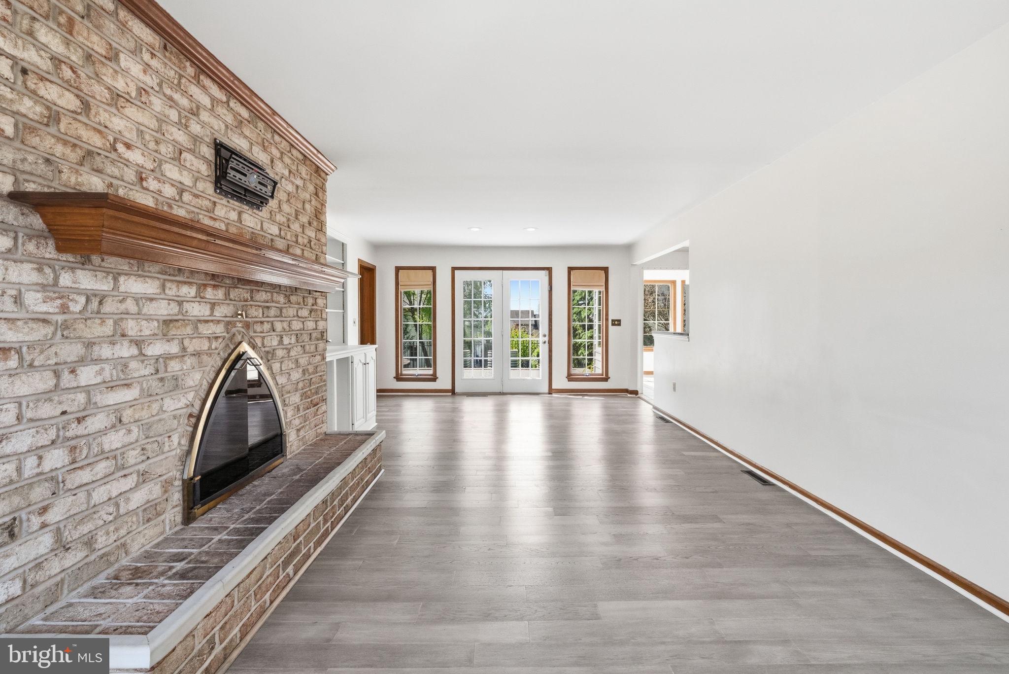 QUAIL HOLLOW - Residential