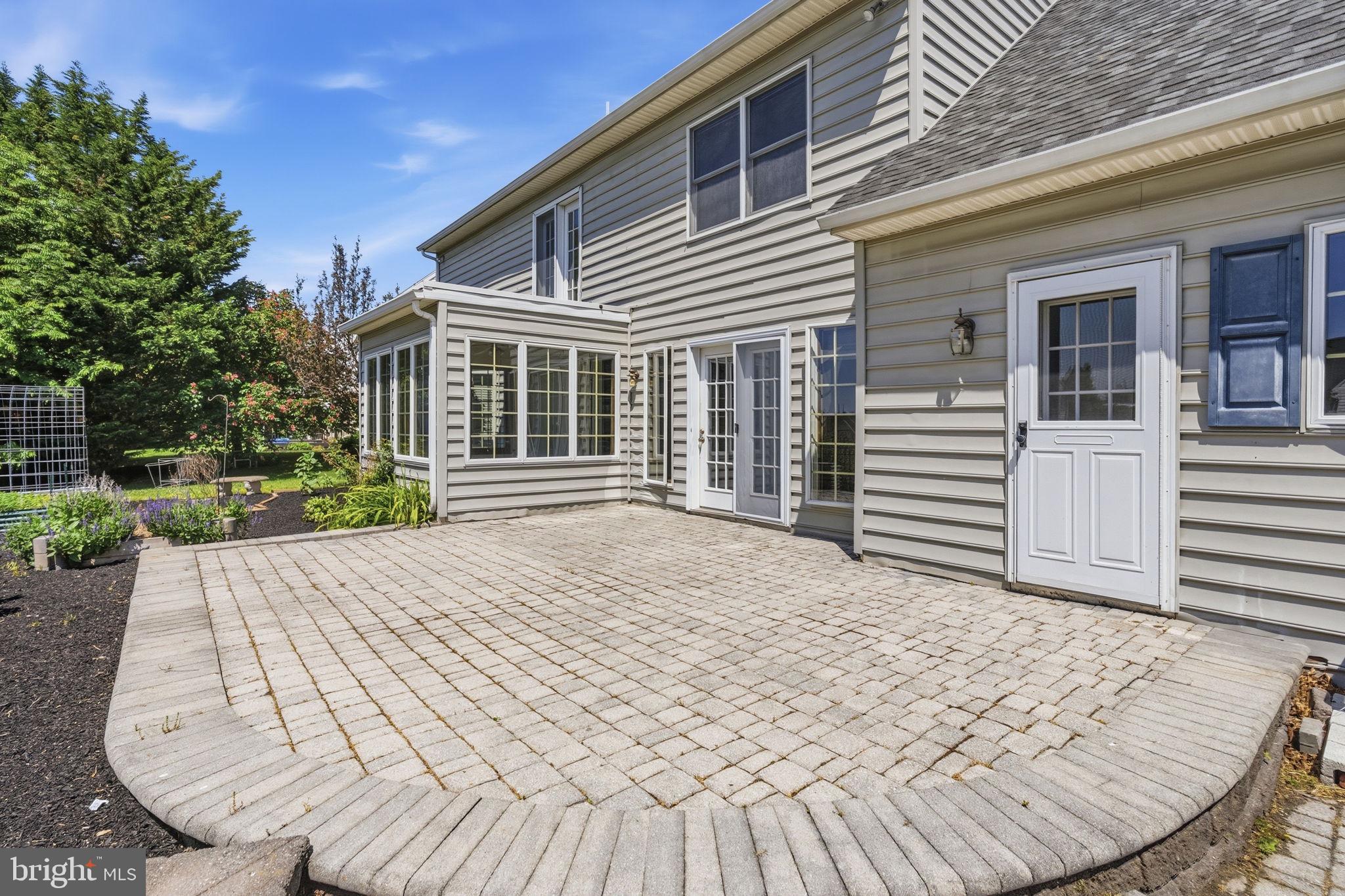QUAIL HOLLOW - Residential