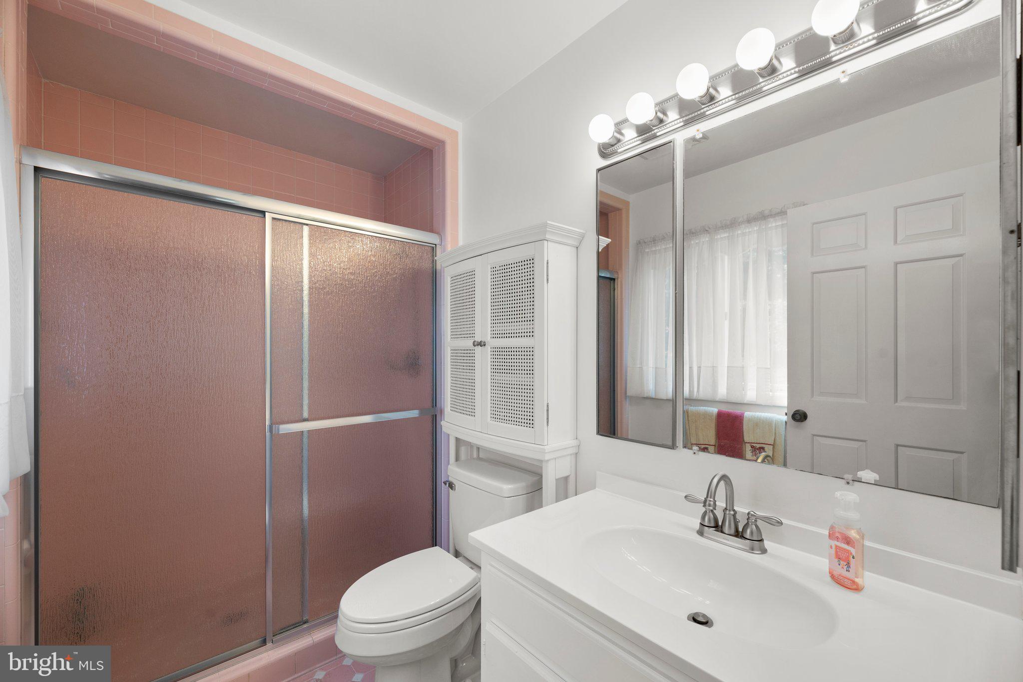 HAWLINGS VIEW - Residential