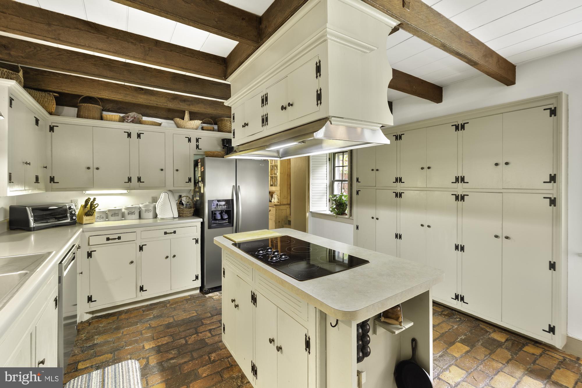 NONE, RURAL - Residential