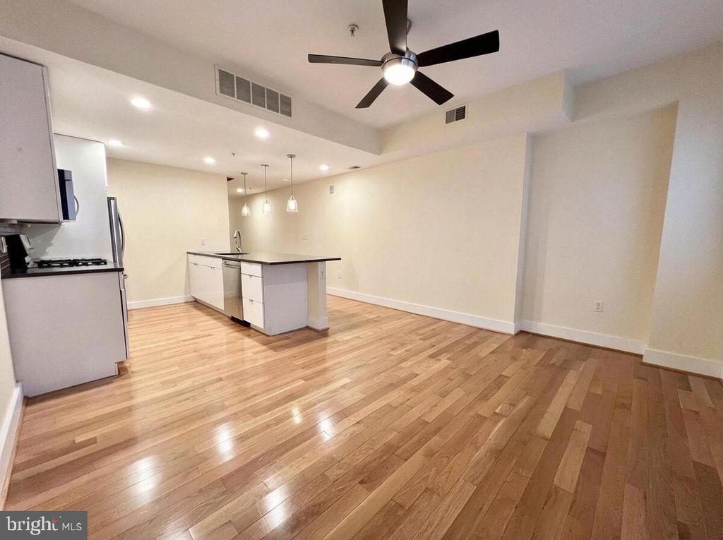 Photo of 112 Market Street #4, PHILADELPHIA, PA 19106 (MLS # PAPH2580794)