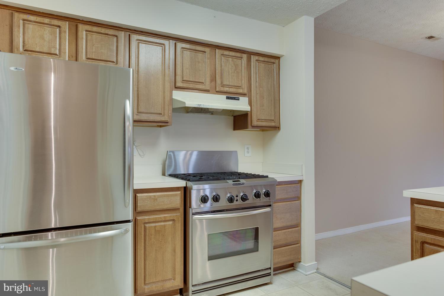 RIVERGATE II - Residential Lease