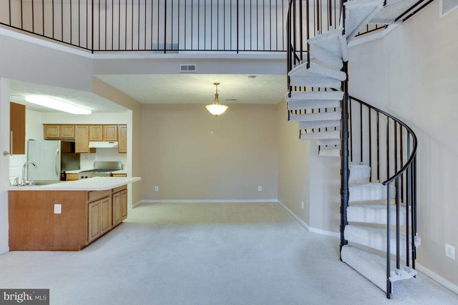 RIVERGATE II - Residential Lease
