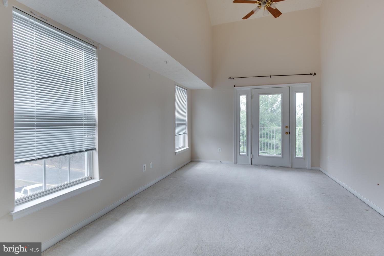 RIVERGATE II - Residential Lease