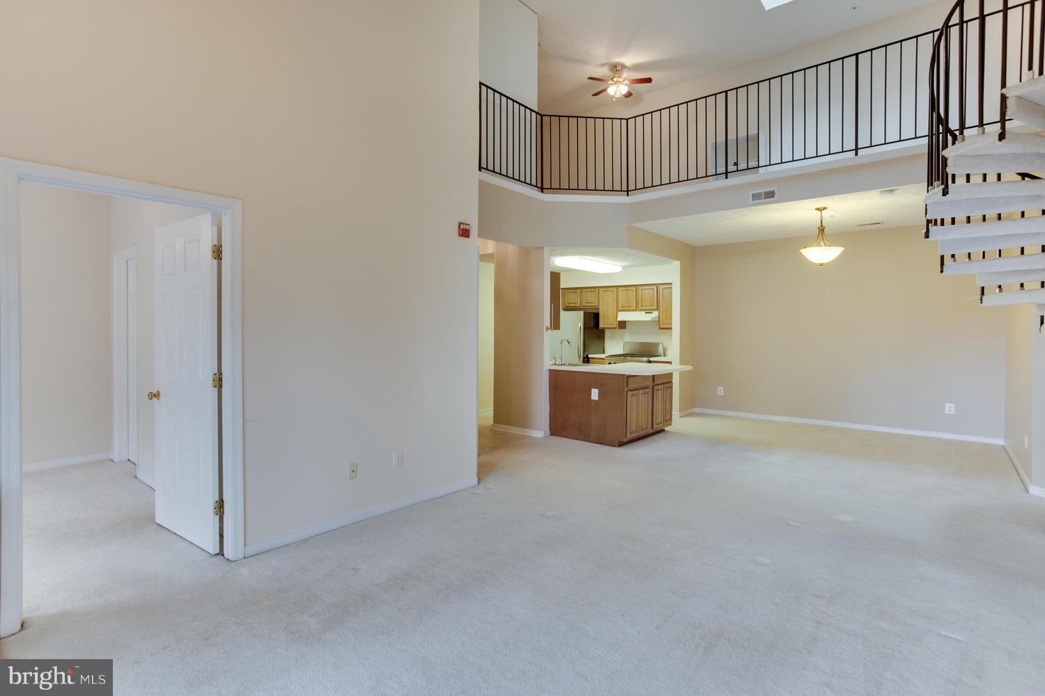 RIVERGATE II - Residential Lease