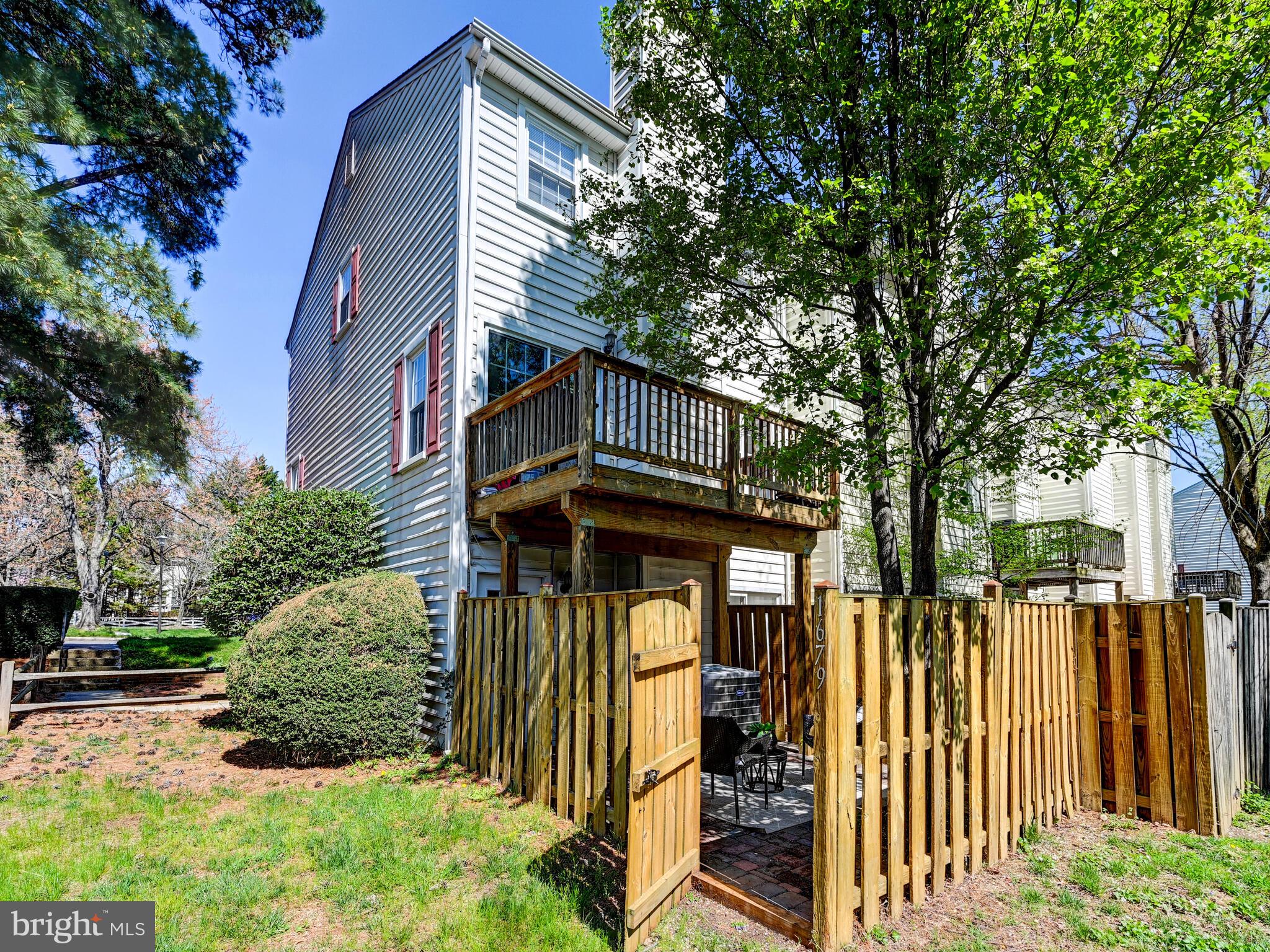 MEADOWCROFT - Residential