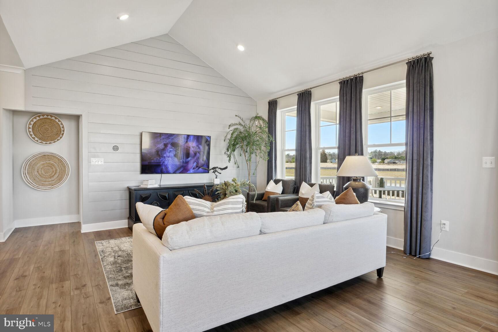 ACADIA LANDING - Residential