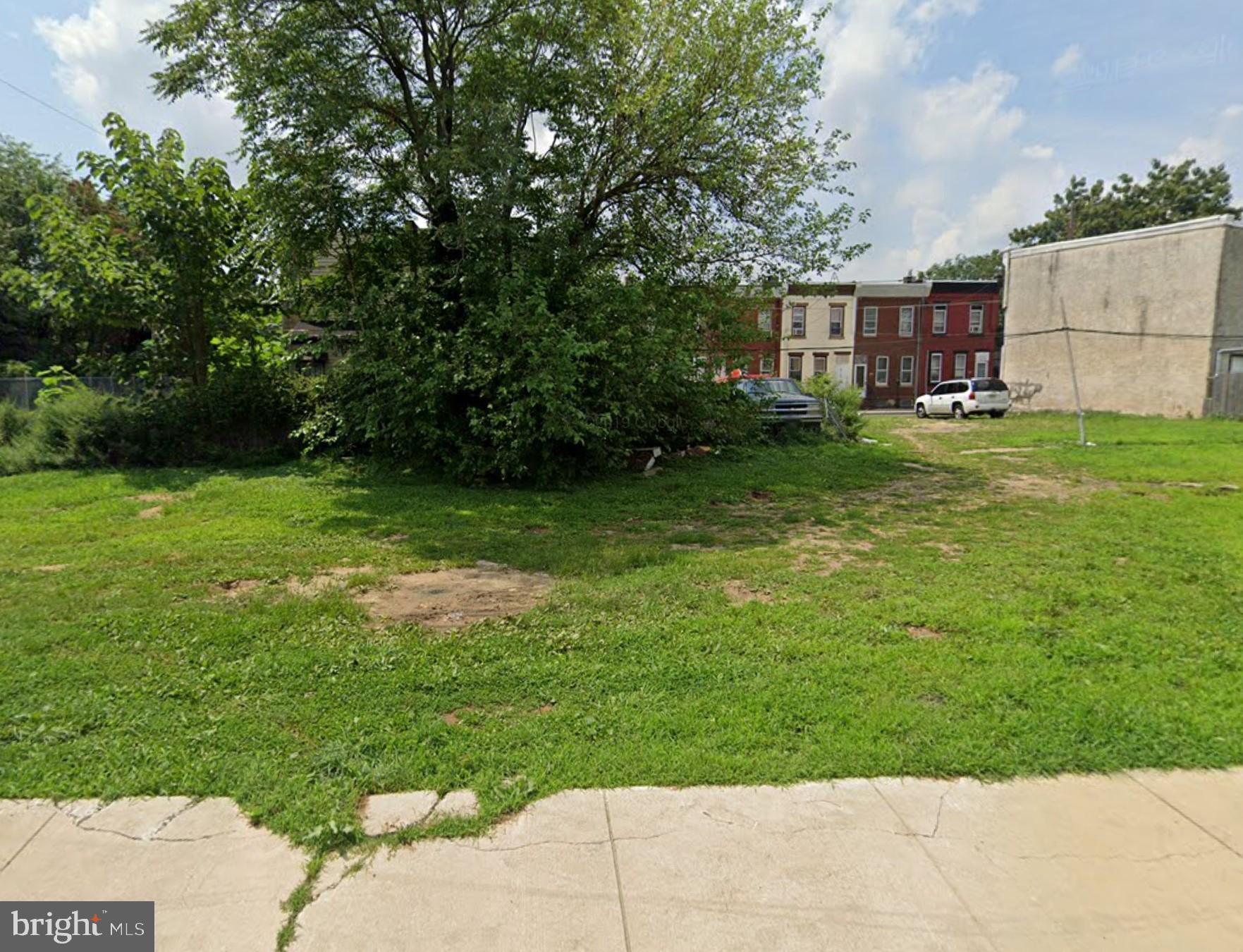 Development opportunity in Port Richmond. Already 7 new construction homes built on the block with more development coming. 5 minute drive from Fishtown.