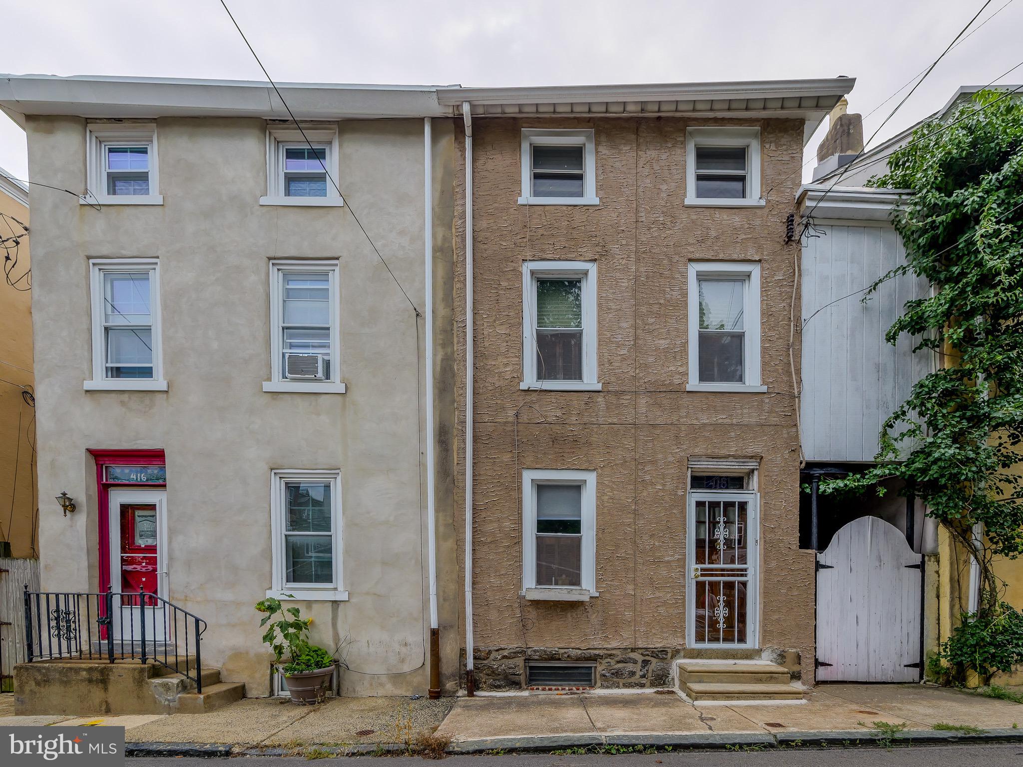 418 W WOODLAWN STREET