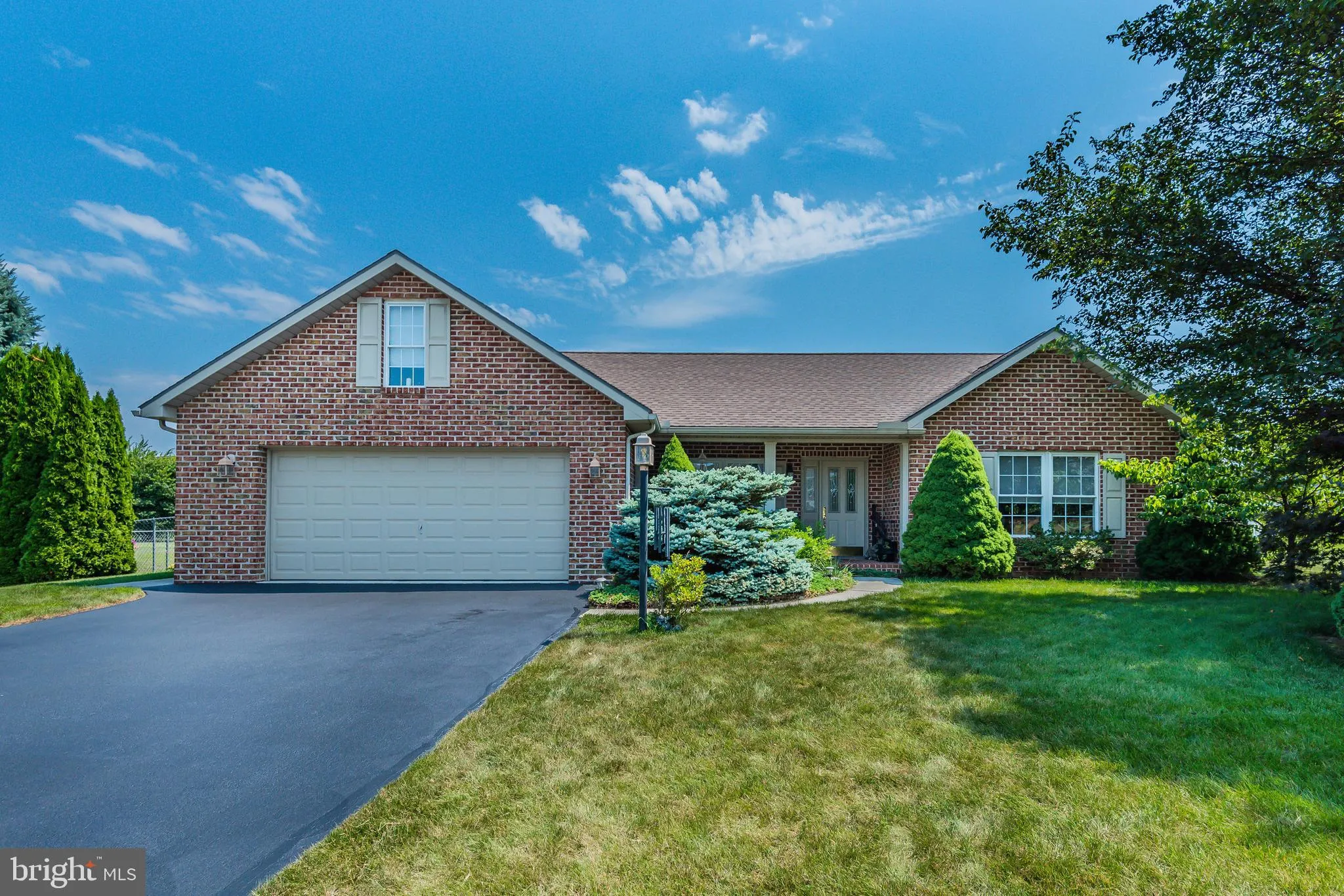 336 Sue Linn Drive, Chambersburg, PA 17201