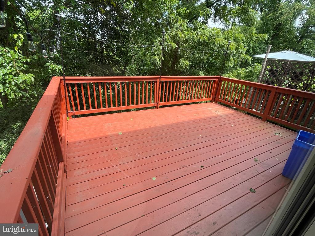 DAMASCUS VALLEY PARK - Residential Lease