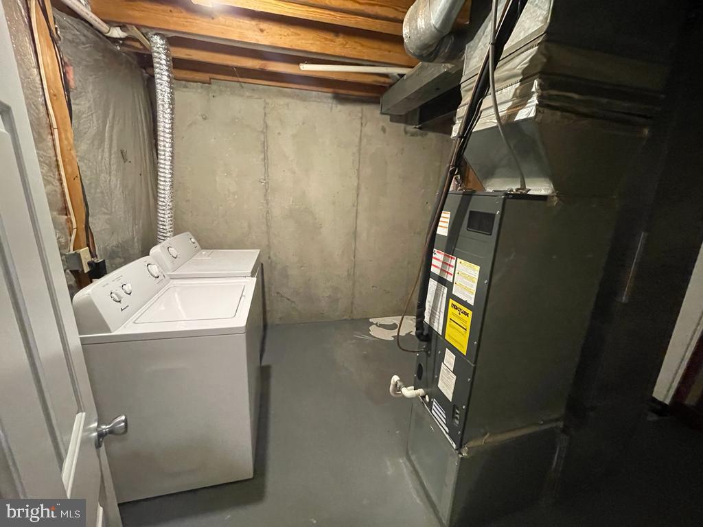 DAMASCUS VALLEY PARK - Residential Lease