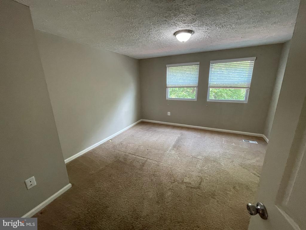 DAMASCUS VALLEY PARK - Residential Lease