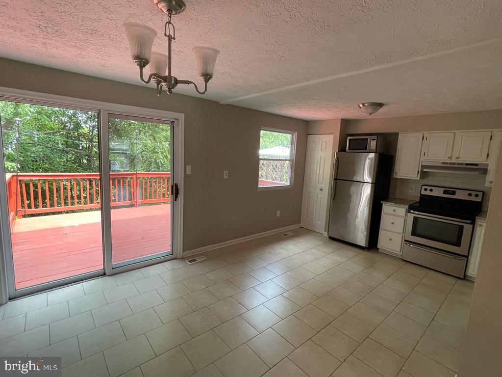 DAMASCUS VALLEY PARK - Residential Lease