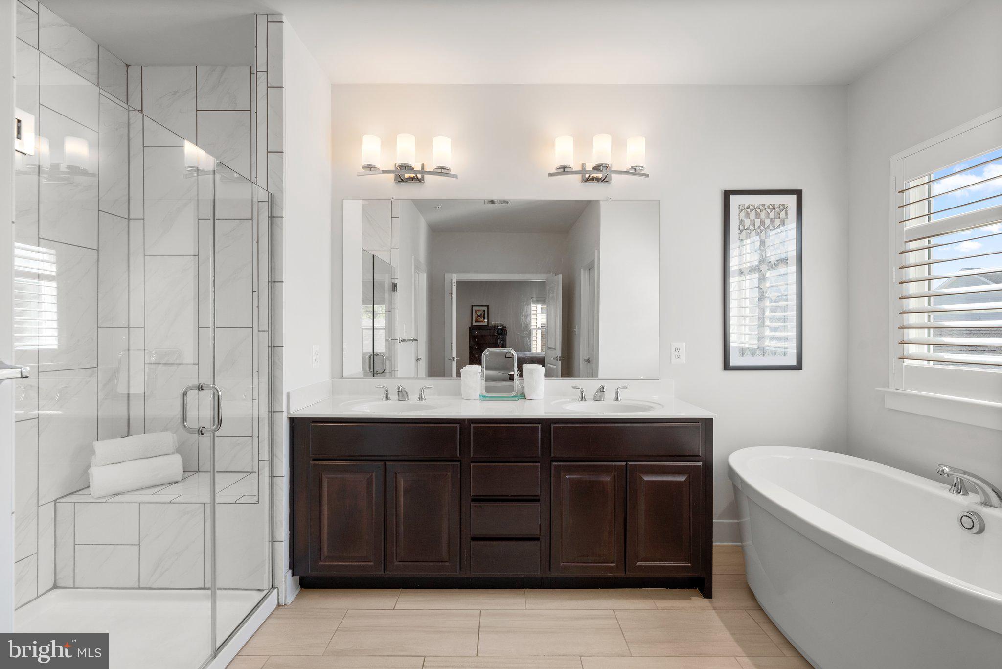 TWO RIVERS - Residential