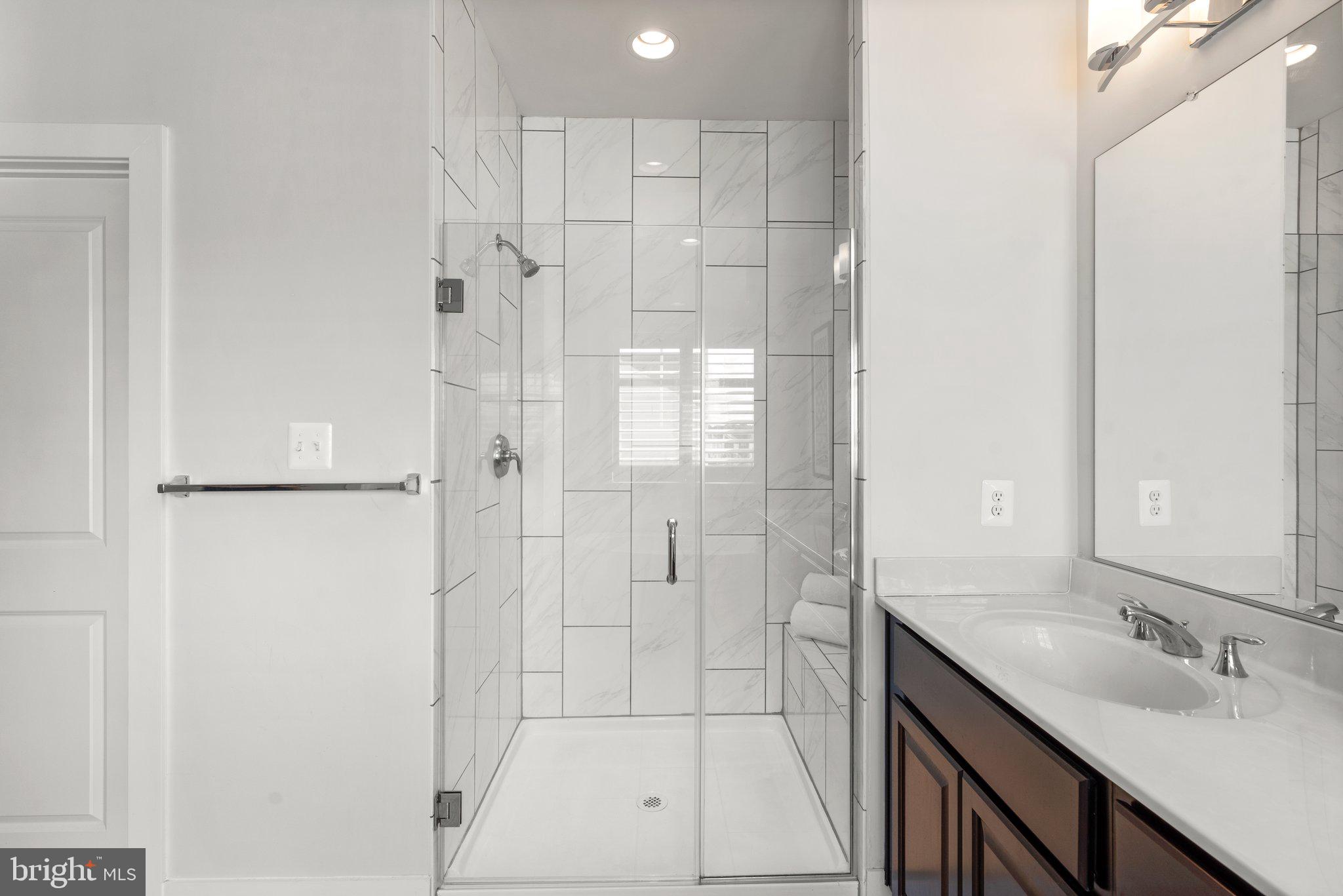 TWO RIVERS - Residential