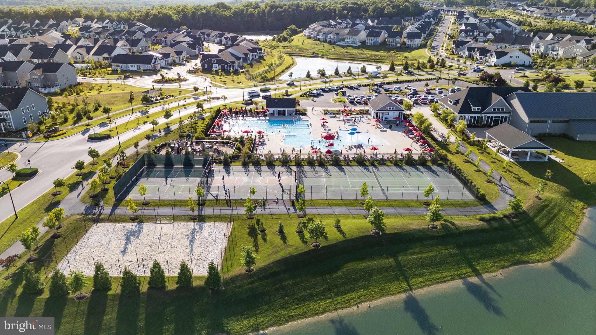 TWO RIVERS - Residential