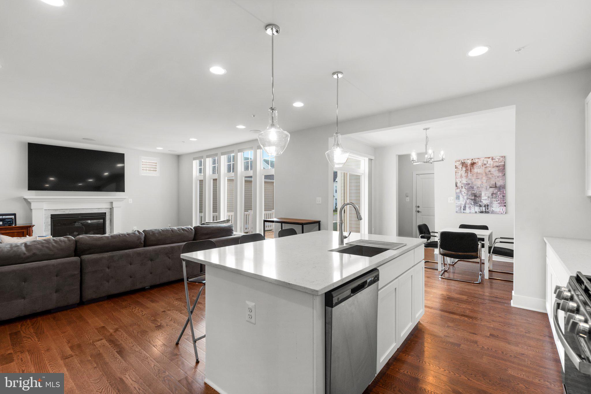 TWO RIVERS - Residential