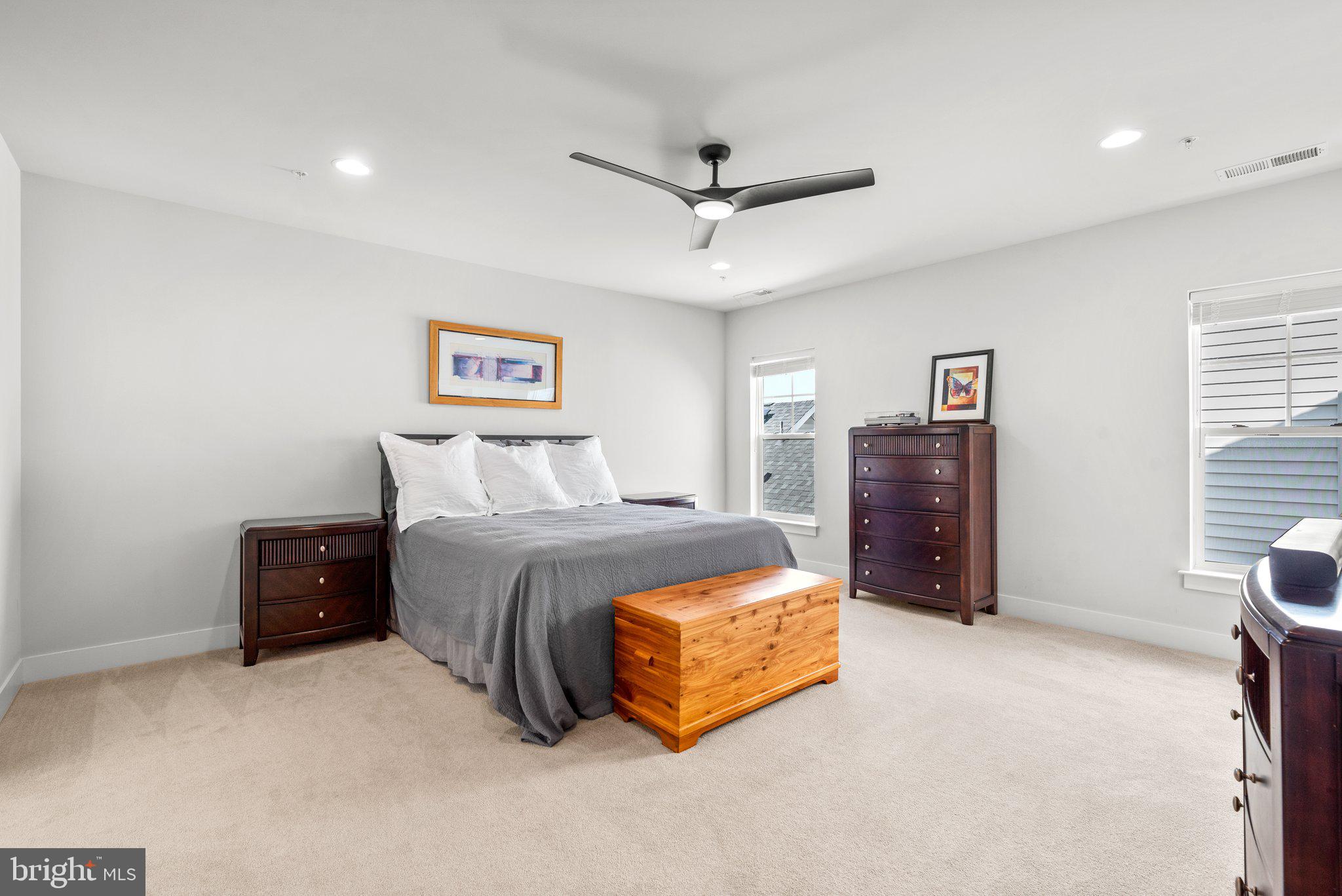 TWO RIVERS - Residential