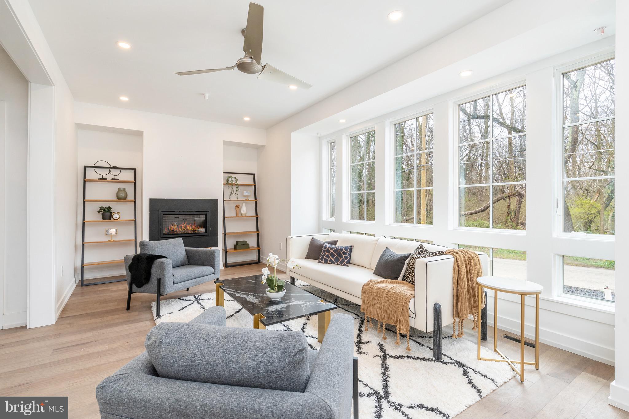 CHESTNUT HILL - Residential