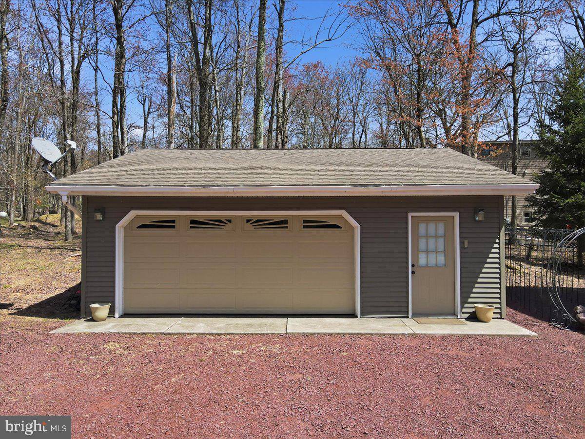 LAKE HARMONY ESTATES - Residential