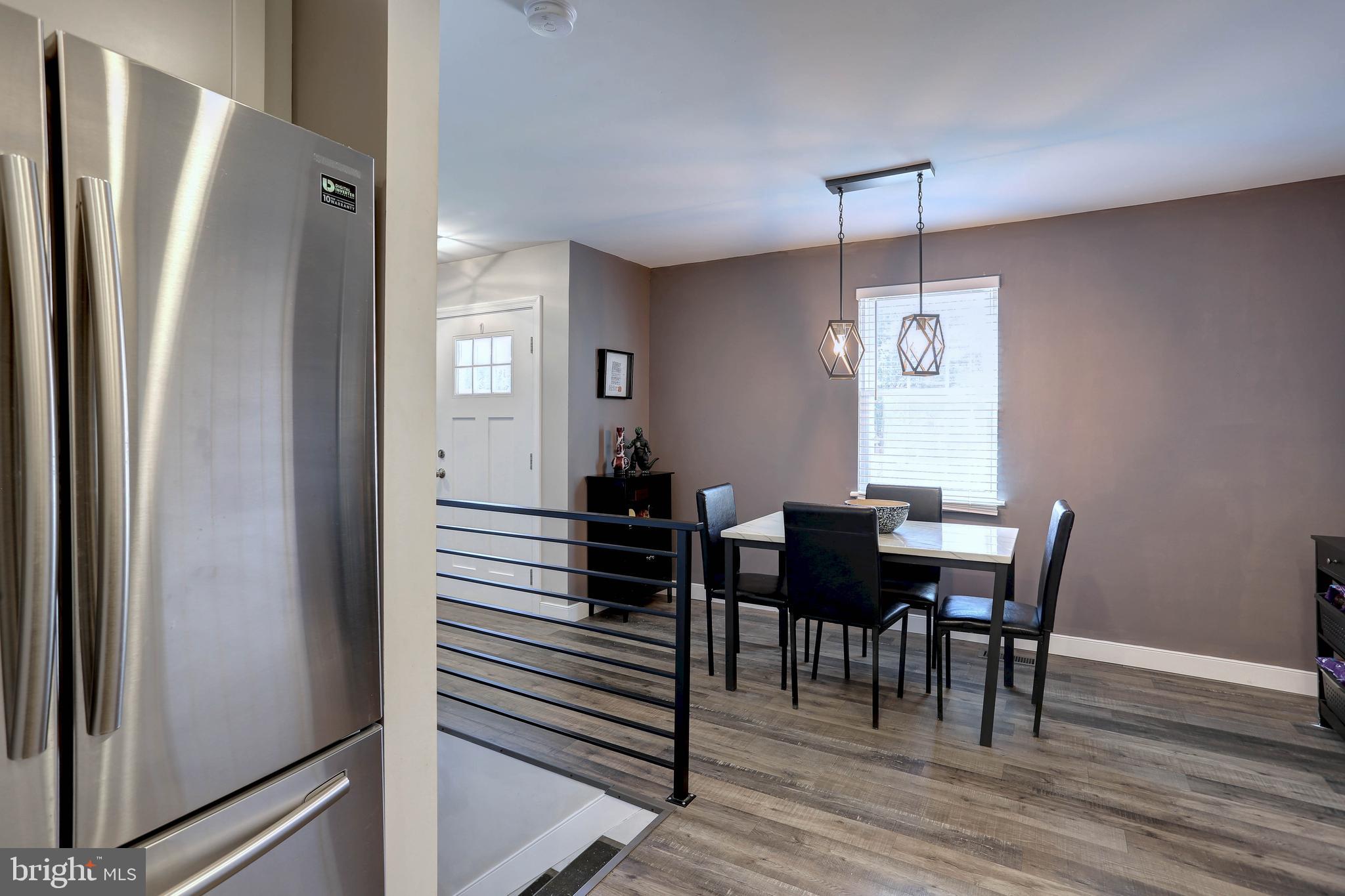 CREEK VIEW - Residential