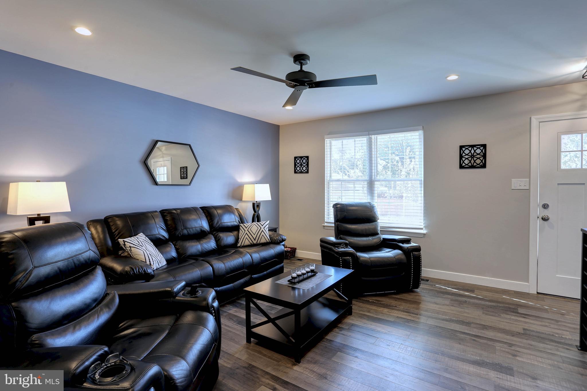 CREEK VIEW - Residential