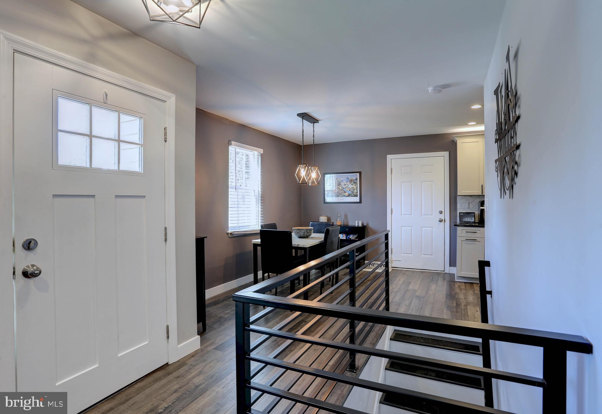 CREEK VIEW - Residential