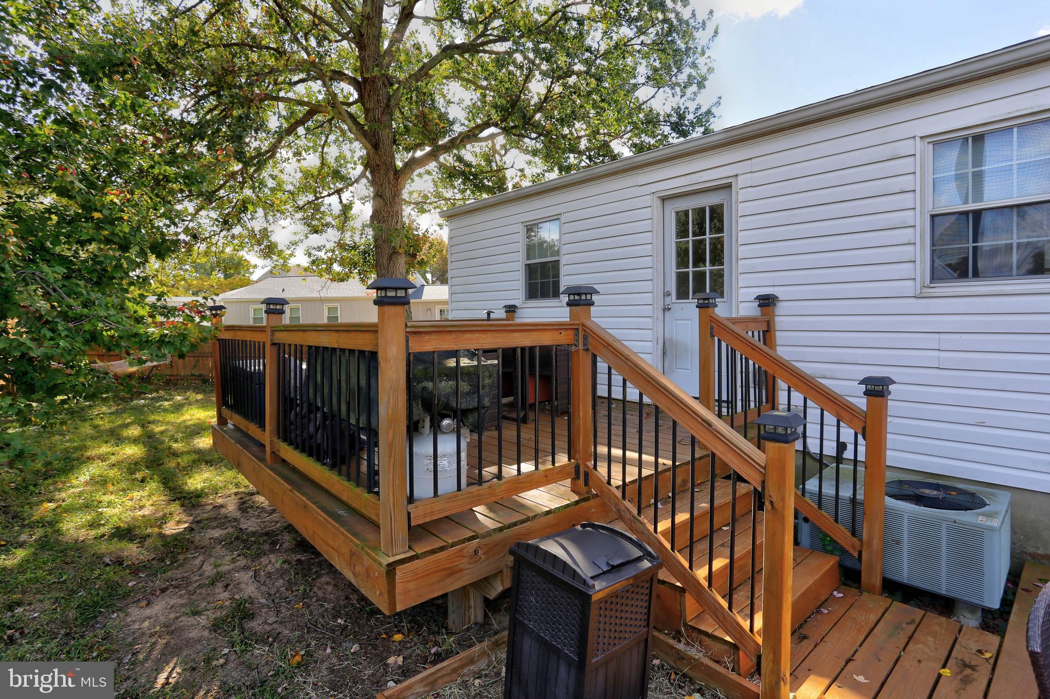 CREEK VIEW - Residential