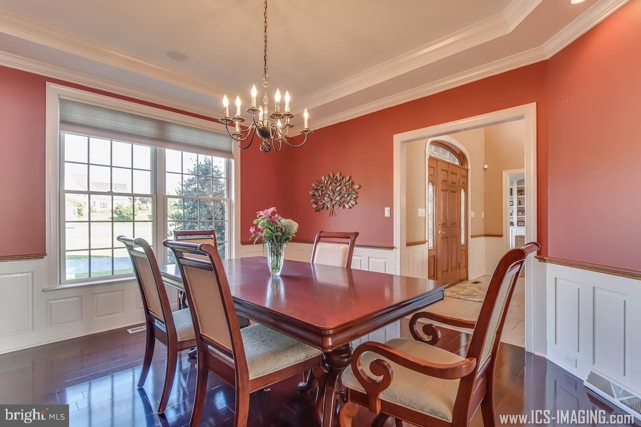 HILLSIDE FARMS - Residential