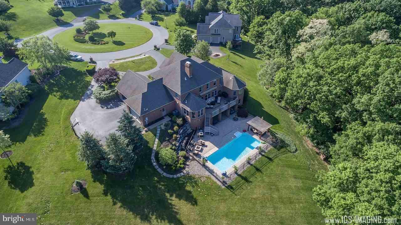 HILLSIDE FARMS - Residential