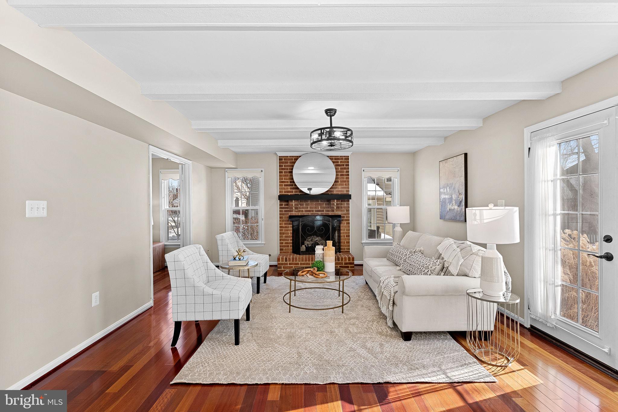 COUNTRYSIDE - Residential