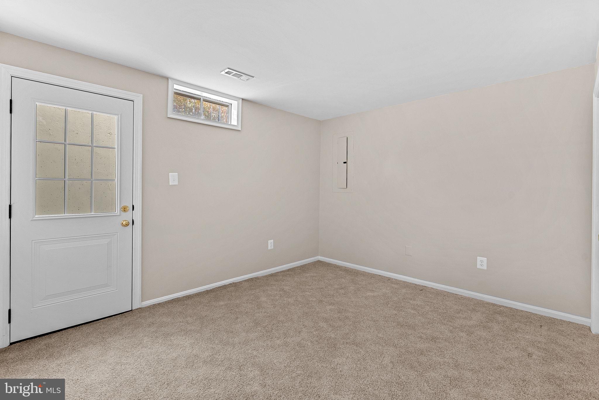 COUNTRYSIDE - Residential