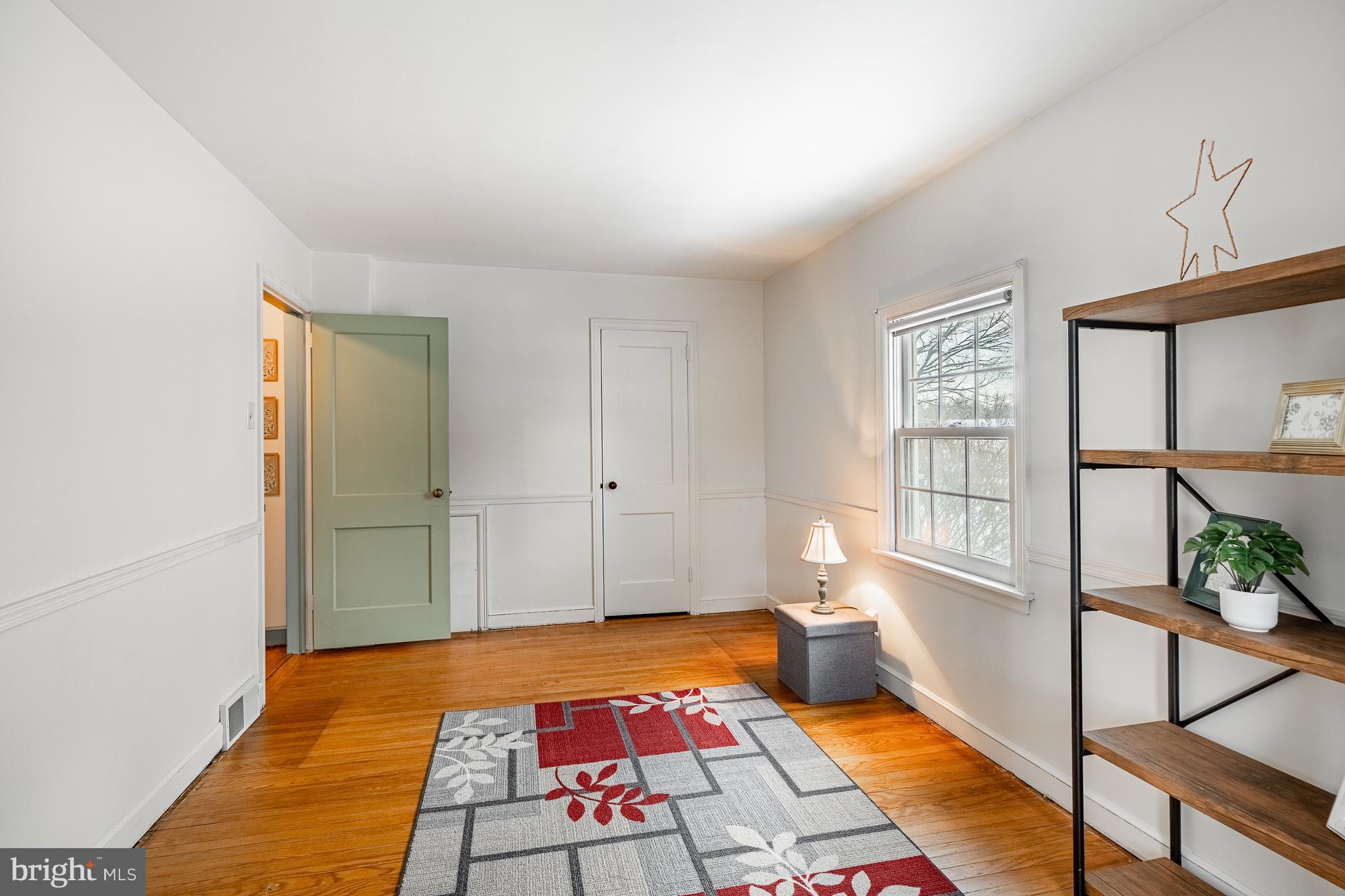 WILLOW MANOR - Residential