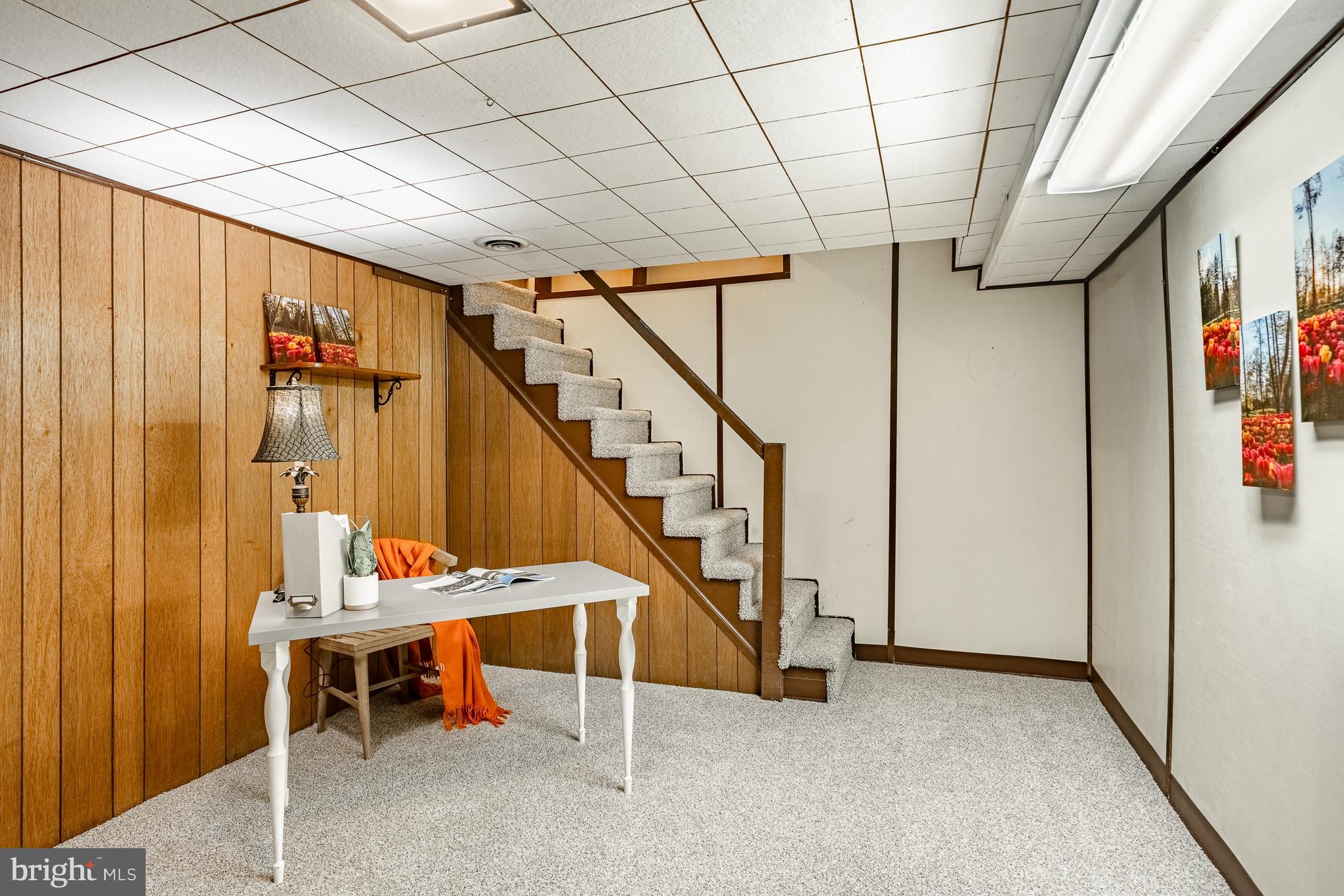 WILLOW MANOR - Residential