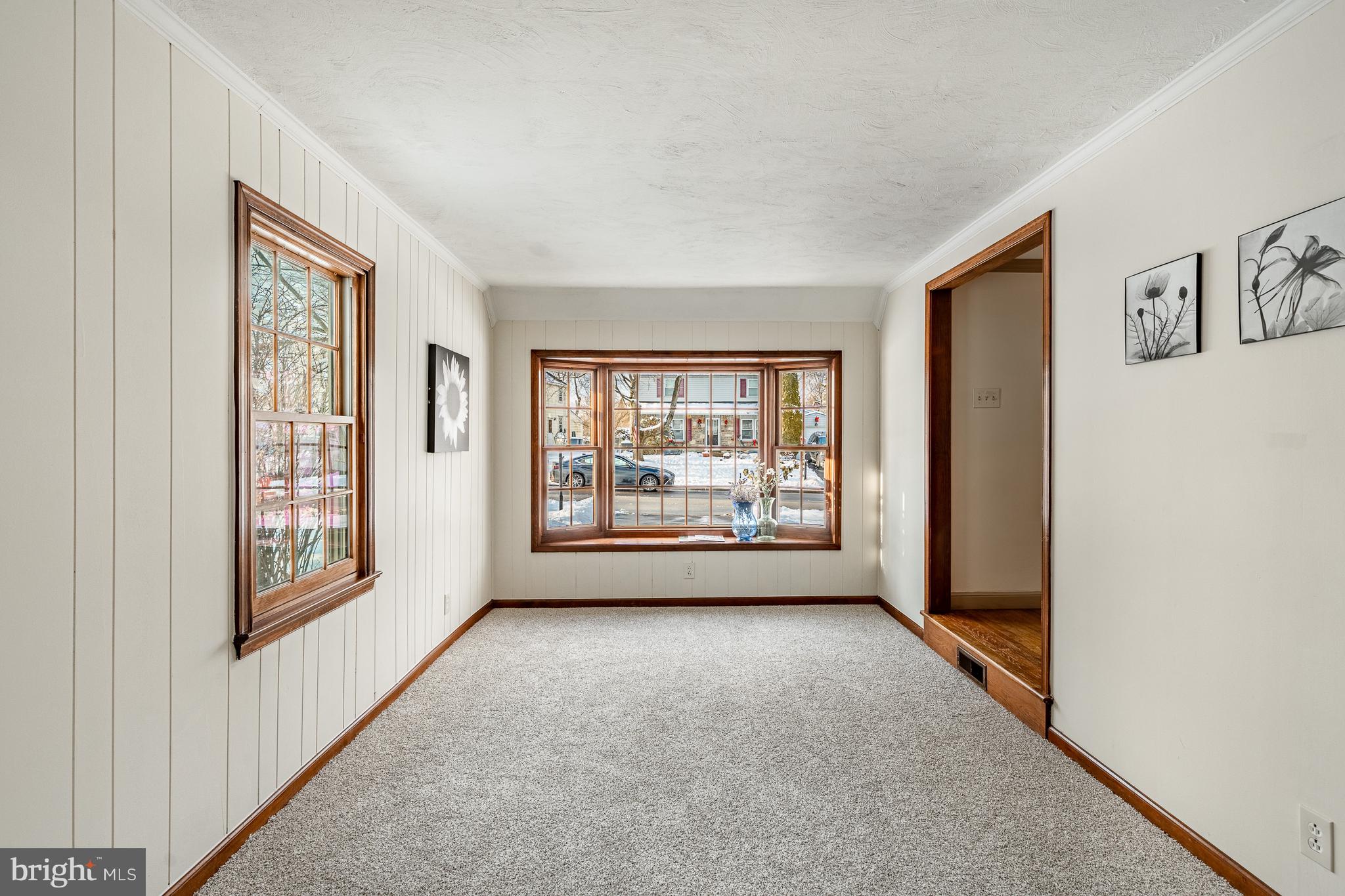 WILLOW MANOR - Residential