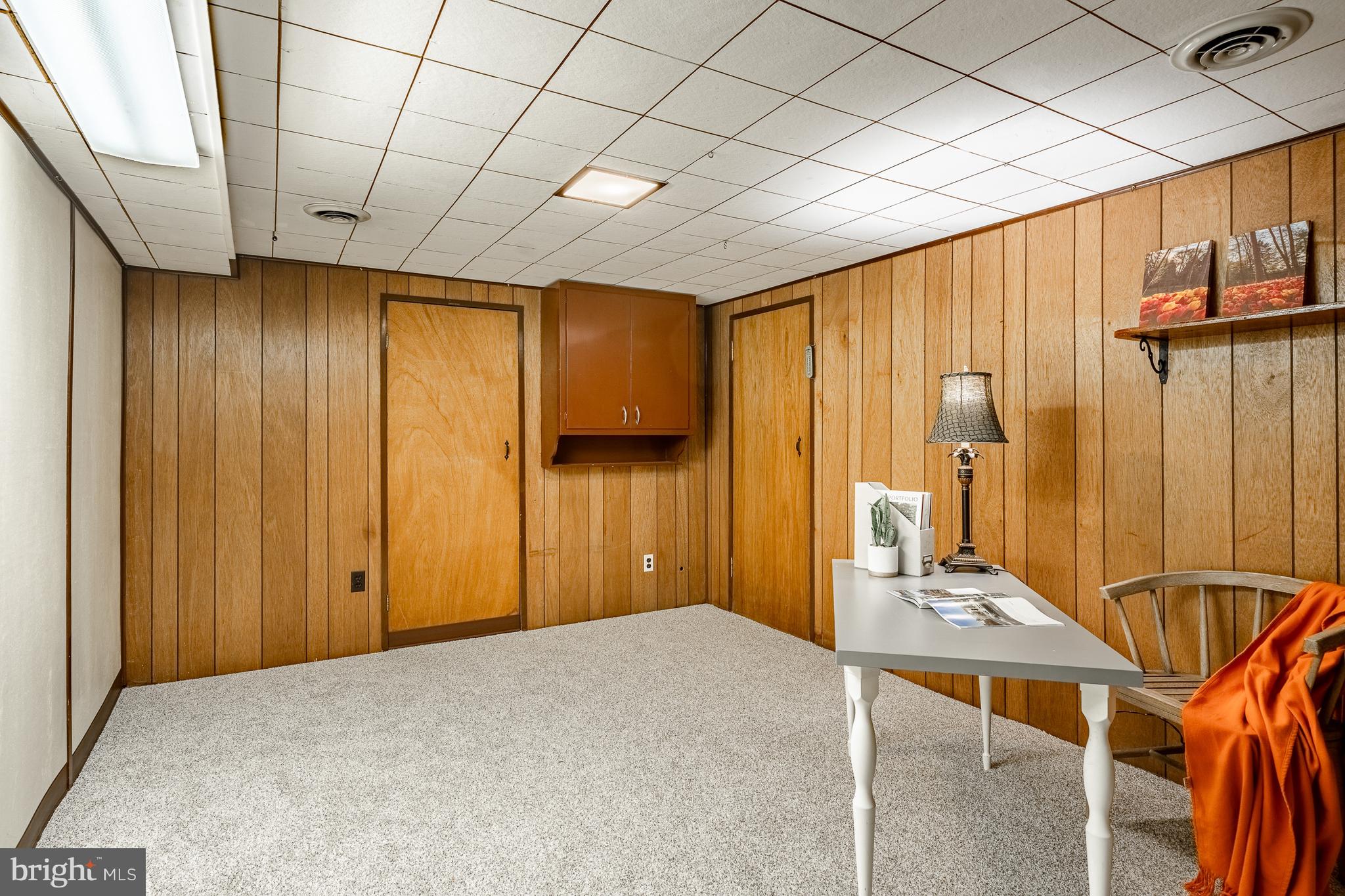 WILLOW MANOR - Residential