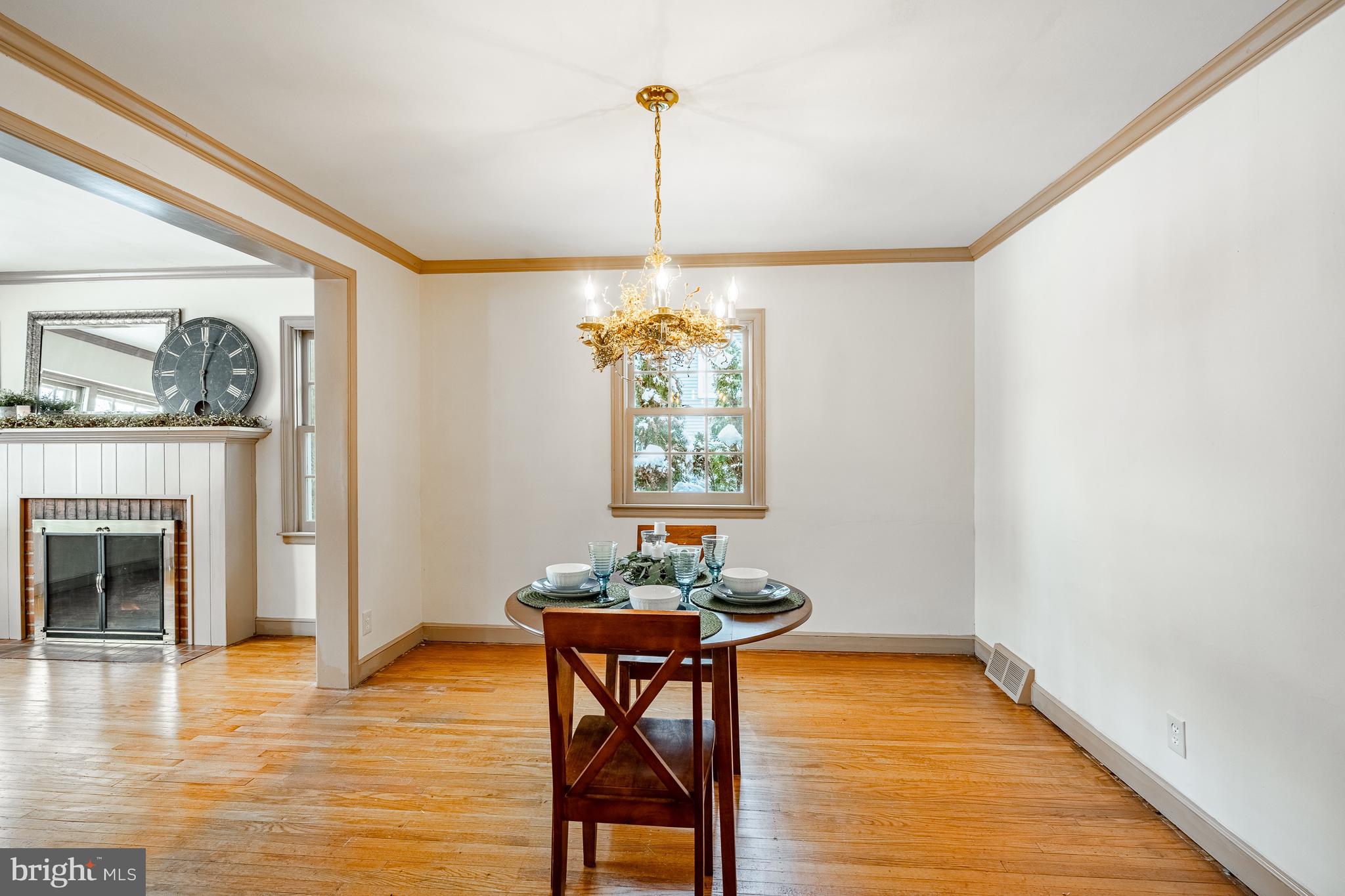 WILLOW MANOR - Residential