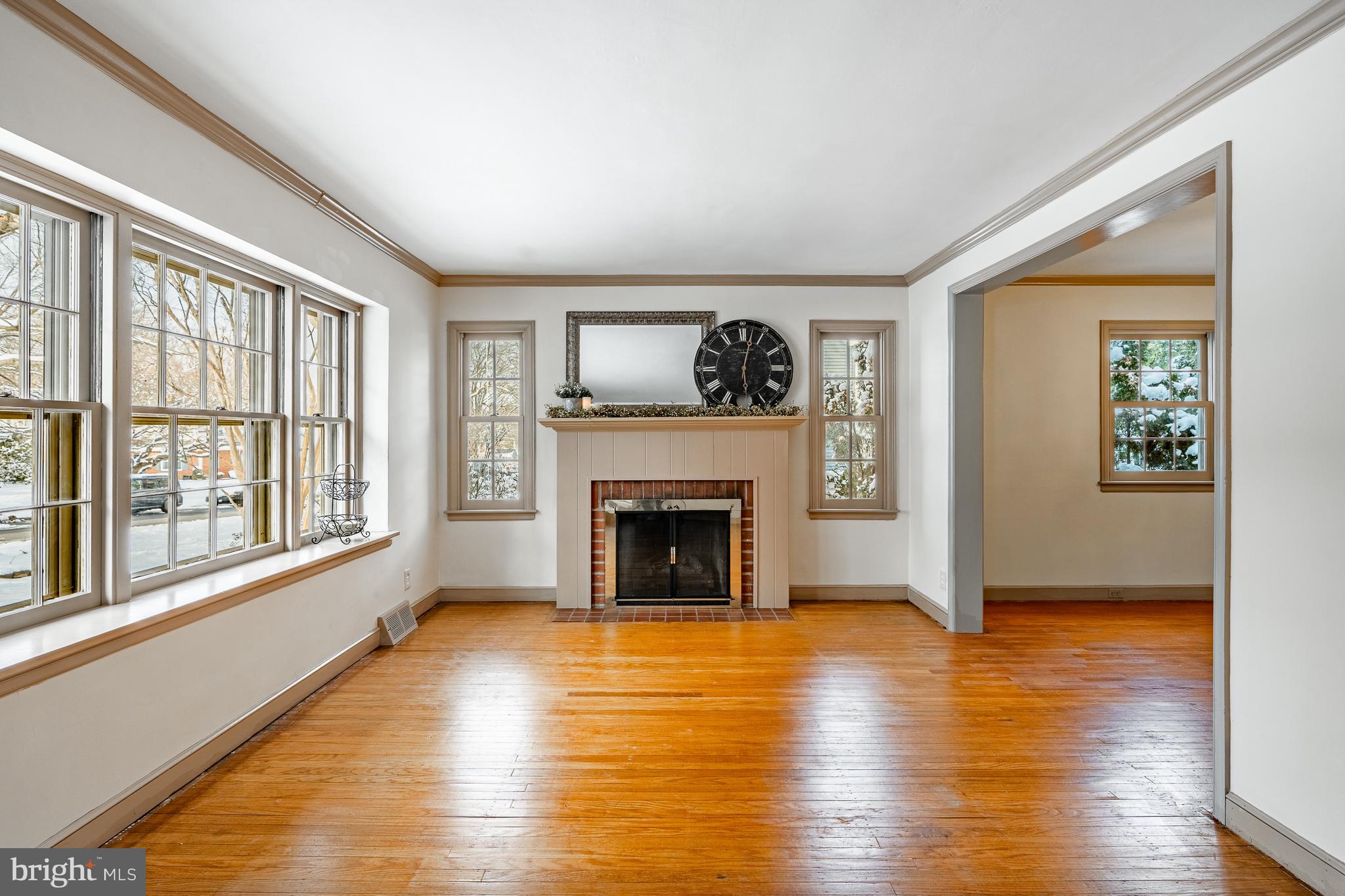 WILLOW MANOR - Residential