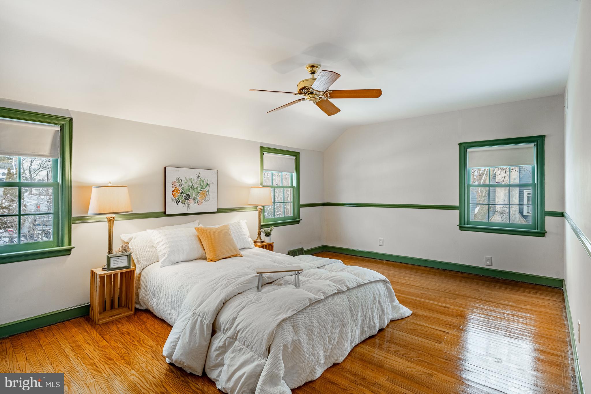 WILLOW MANOR - Residential