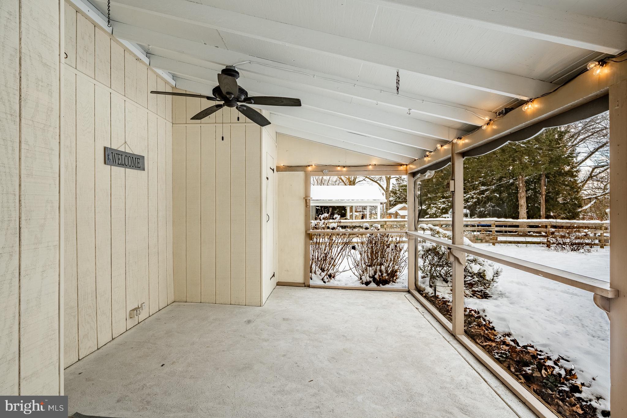 WILLOW MANOR - Residential