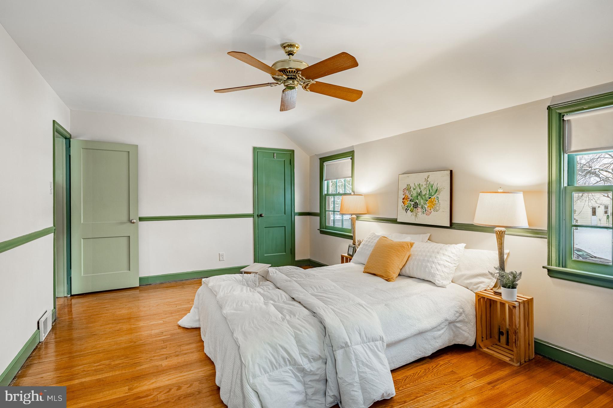 WILLOW MANOR - Residential