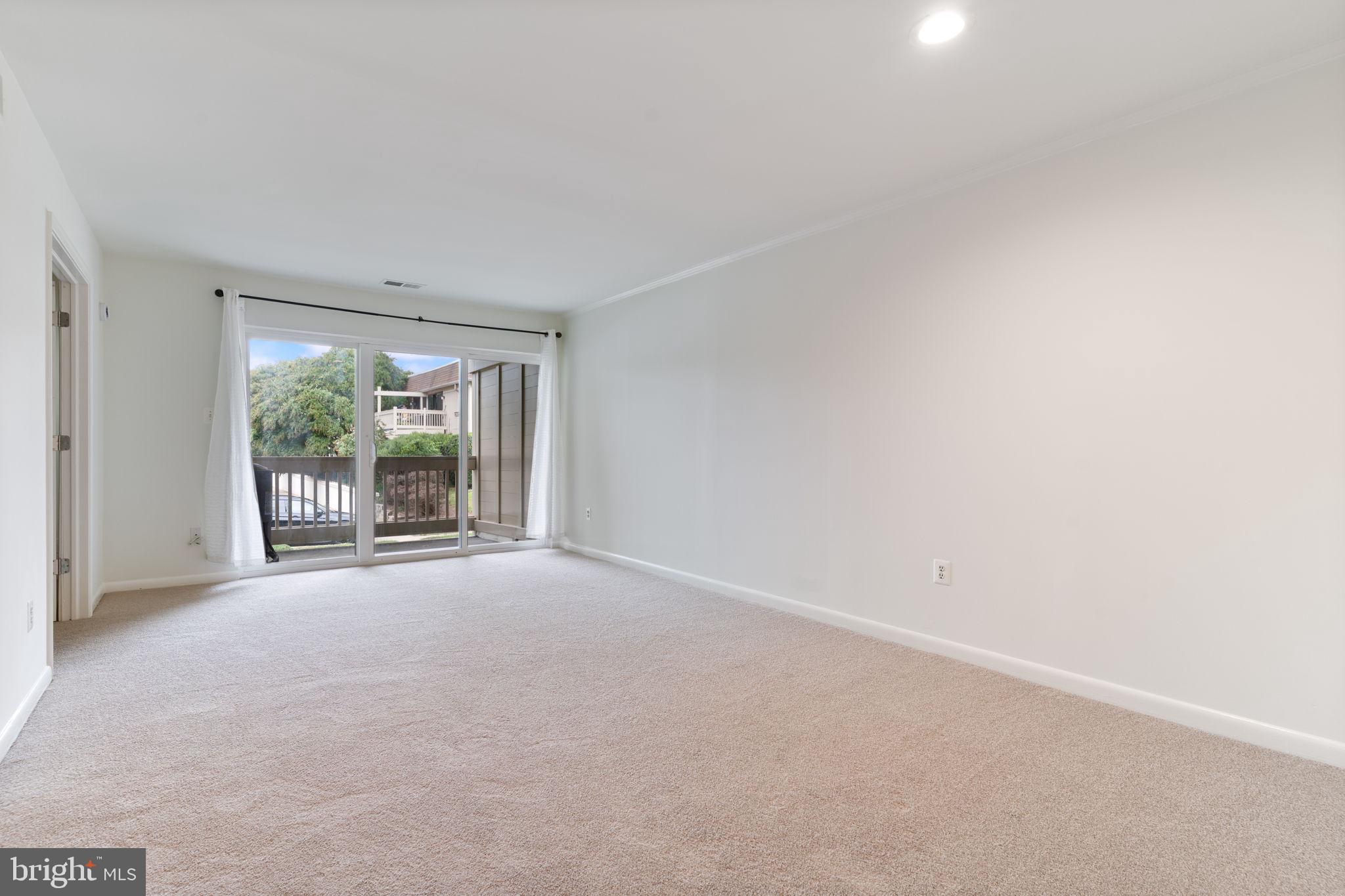 5766 REXFORD COURT M