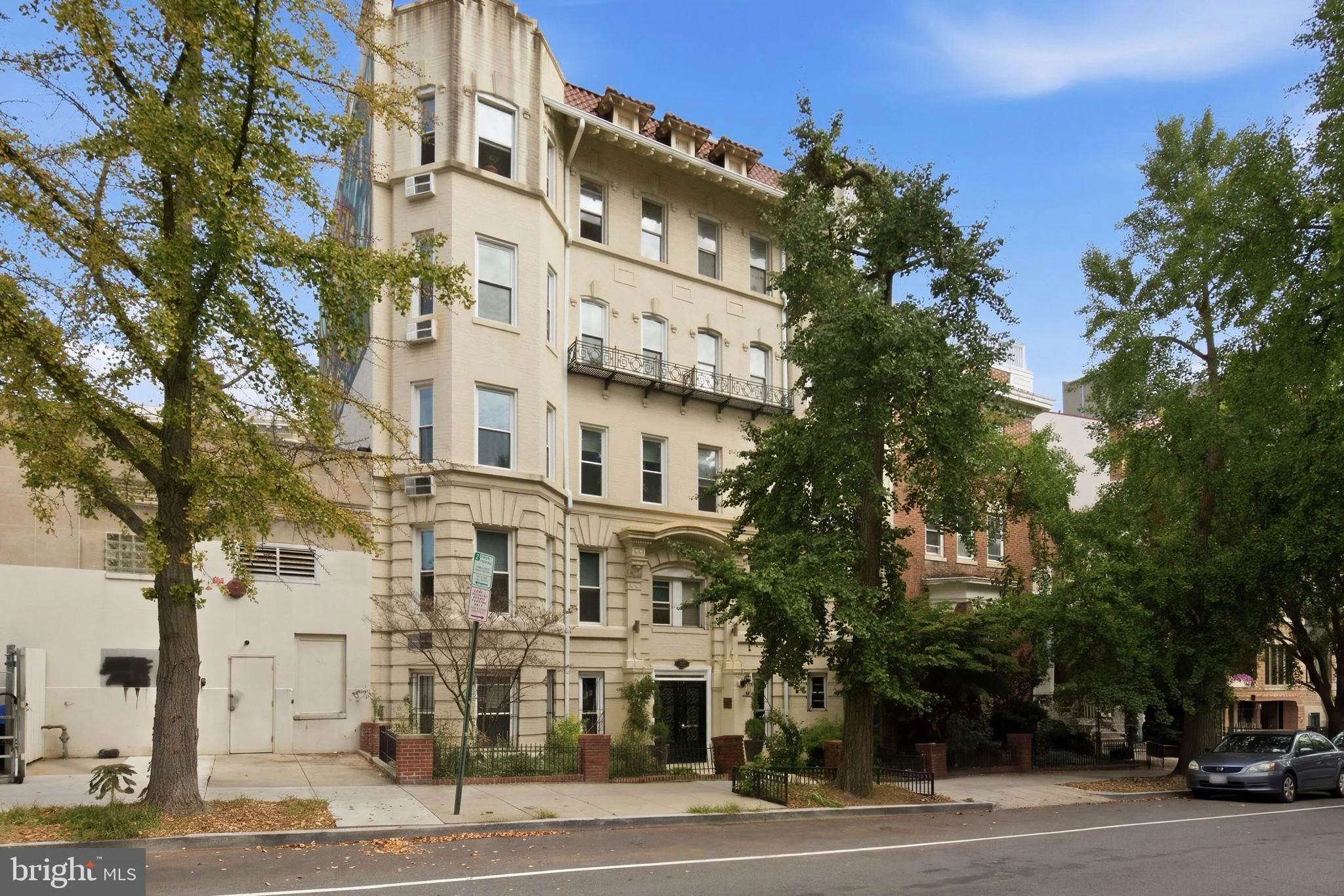 1831 Belmont Road NW Unit 204, Washington, DC 20009